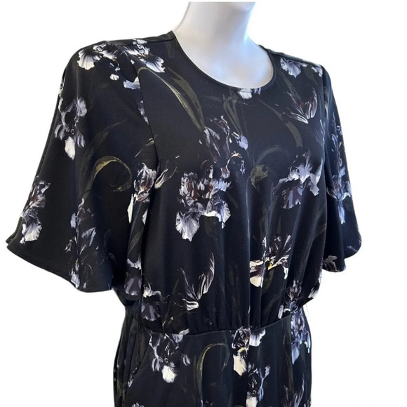 NWT H&M Women's Black Floral One-Piece Romper Size 6 - Picture 5 of 12